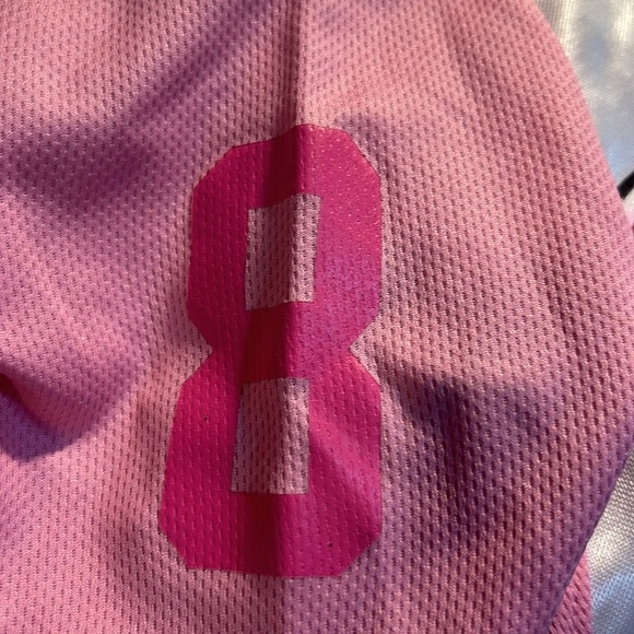 Ladies Reebok Washington Capitals Pink Jersey - Picture 5 of 8